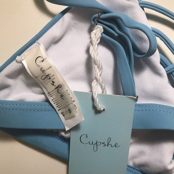 Cupshe blue criss cross bikini top - Picture 3 of 4